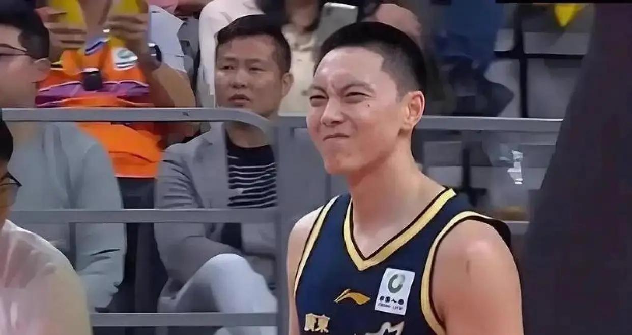 开云注册入口-扬眉吐气！CBA季后赛“证明自己身价”的三大球星